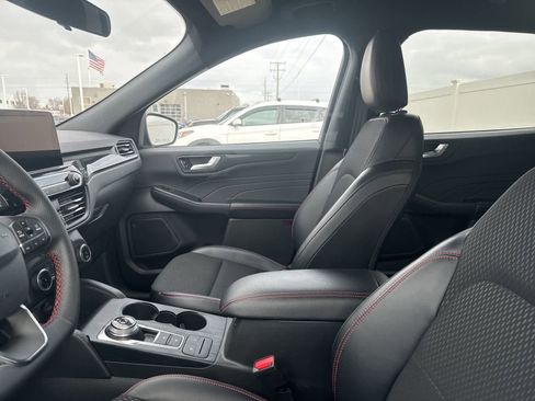 Used 2025 Ford Escape ST-Line image 27