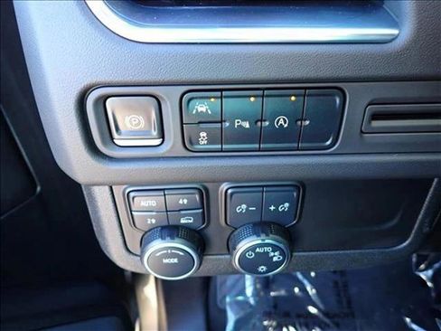 Used 2023 Chevrolet Tahoe LT image 18