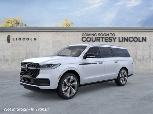 New 2026 Lincoln Navigator L Black Label AWD/4WD image 1