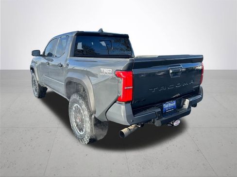 Used 2025 Toyota Tacoma TRD Off-Road w/ TRD Off Road Upgrade Package image 9