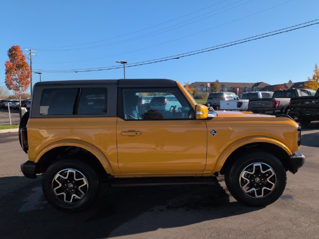 Used 2022 Ford Bronco Outer Banks AWD/4WD image 6