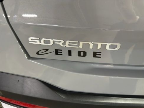 New 2026 Kia Sorento S image 18