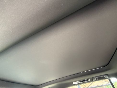 Used 2025 Toyota Grand Highlander AWD Hybrid image 17