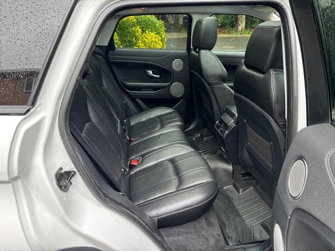 Used 2018 Land Rover Range Rover Evoque SE Premium AWD/4WD image 31