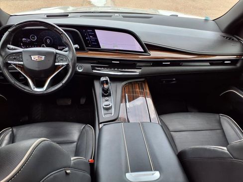 Used 2023 Cadillac Escalade Premium Luxury image 12