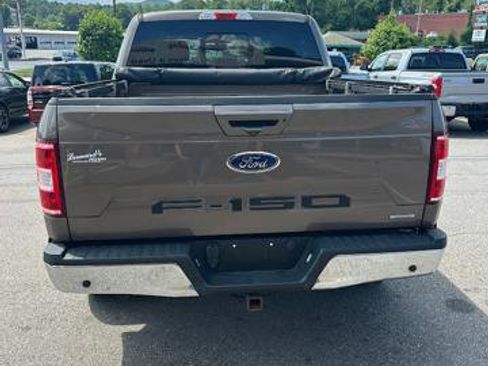 Used 2018 Ford F150 Lariat w/ Trailer Tow Package image 3