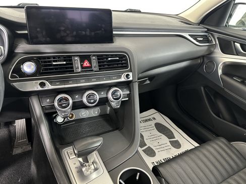 Used 2022 Genesis G70 2.0T w/ Prestige Package image 4