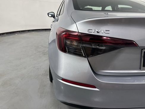 Certified 2025 Honda Civic Sport image 31