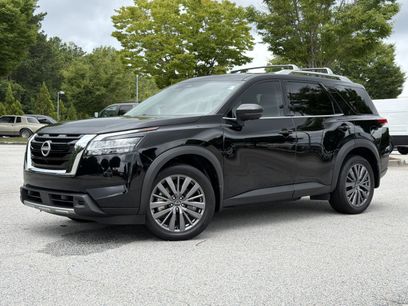 Used 2024 Nissan Pathfinder SL w/ SL Premium Package