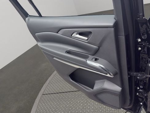 New 2026 Chevrolet Traverse LT w/ Midnight/Sport Edition image 18