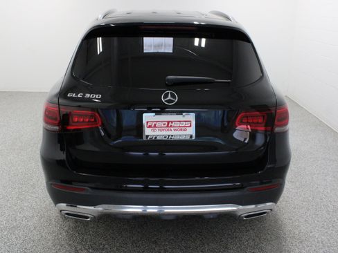 Used 2020 Mercedes-Benz GLC 300 image 8