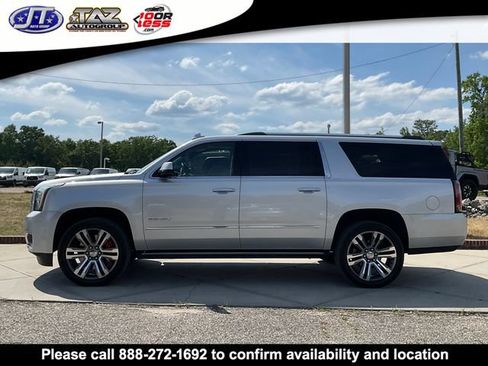 Used 2019 GMC Yukon XL Denali w/ Denali Ultimate Package AWD/4WD image 4