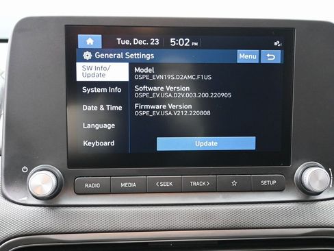 Used 2023 Hyundai Kona SE w/ Cargo Package image 25