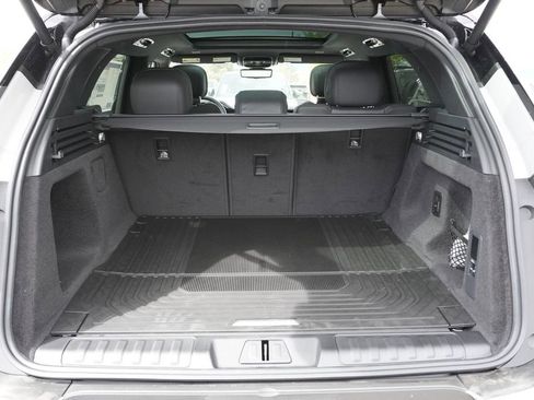 New 2026 Land Rover Range Rover Sport SE AWD/4WD image 31