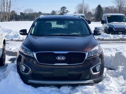 Used 2016 Kia Sorento EX w/ EX Premium Package image 2