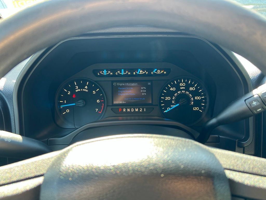 Used 2015 Ford F150 XL w/ Equipment Group 101A Mid AWD/4WD image 38
