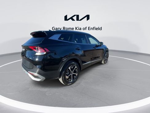 Used 2024 Kia Sportage EX image 8