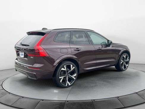 New 2026 Volvo XC60 B5 Ultra w/ Protection Package Premier AWD/4WD image 7