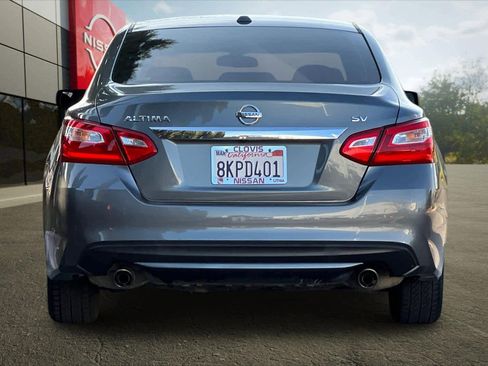 Used 2017 Nissan Altima 2.5 SV image 8