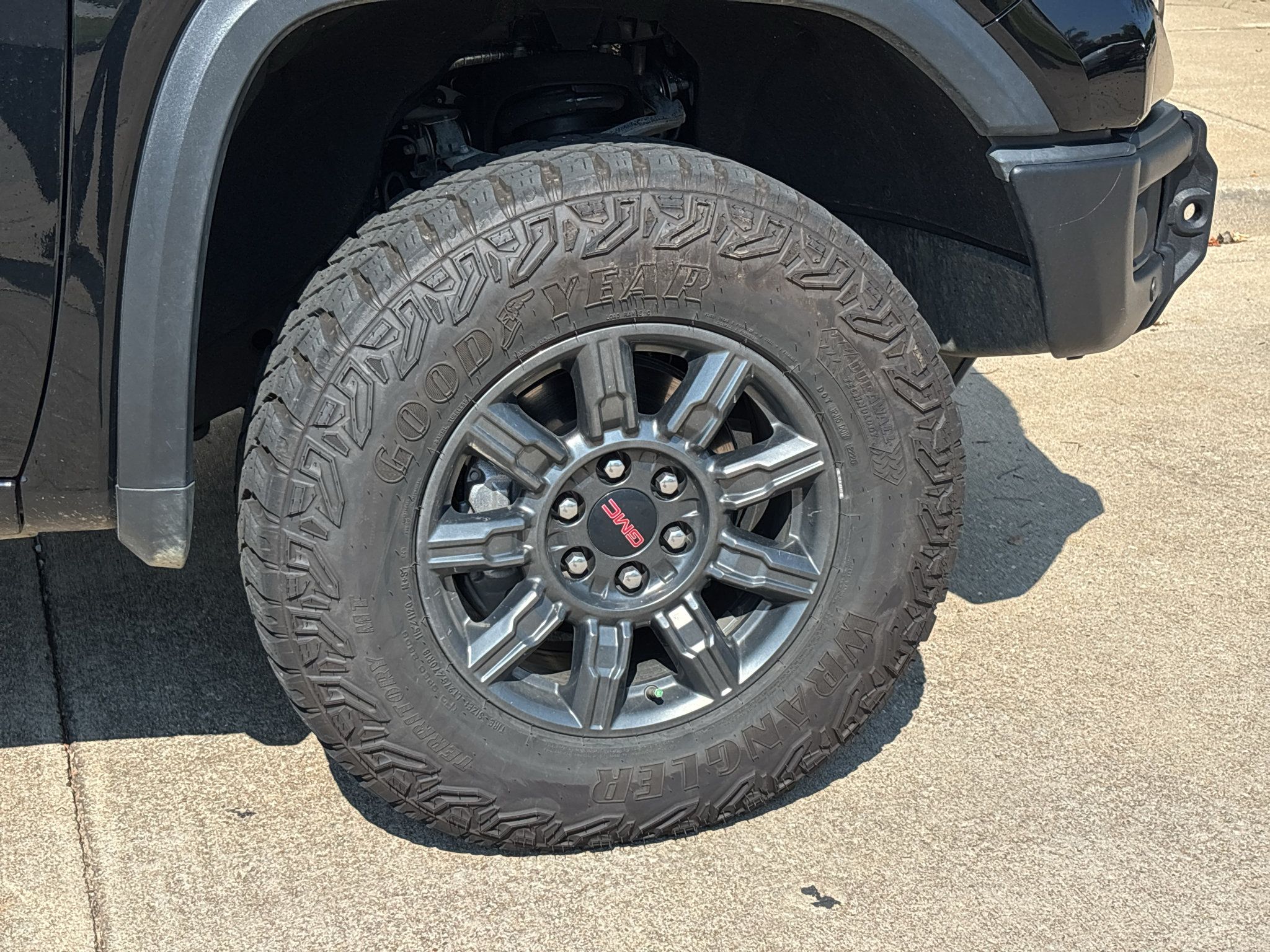Used 2026 GMC Sierra 1500 AT4X AWD/4WD image 10