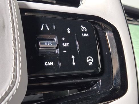 Used 2023 Land Rover Range Rover Sport SE Dynamic image 25