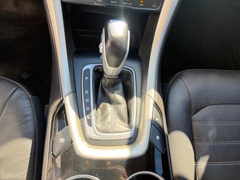 Used 2015 Ford Fusion Energi SE w/ Driver Assist Package image 25