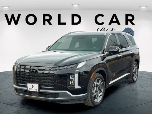 Used 2024 Hyundai Palisade Limited image 3