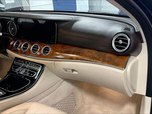 Used 2018 Mercedes-Benz E 400 4MATIC Wagon image 13