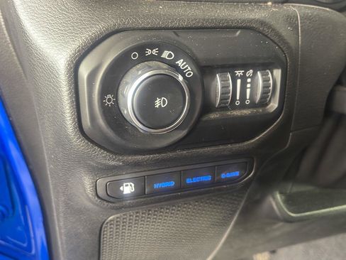 Used 2021 Jeep Wrangler Unlimited Rubicon 4xe w/ Cold Weather Group AWD/4WD image 14