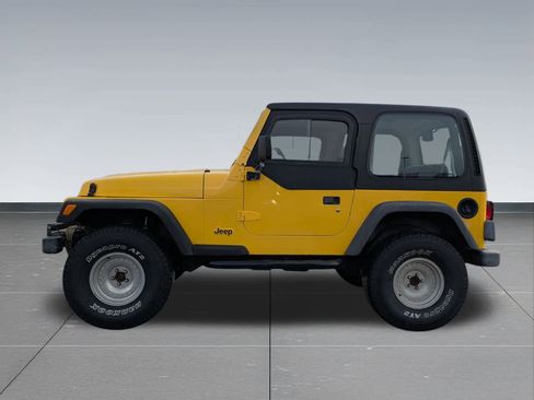 Used 2002 Jeep Wrangler SE image 3
