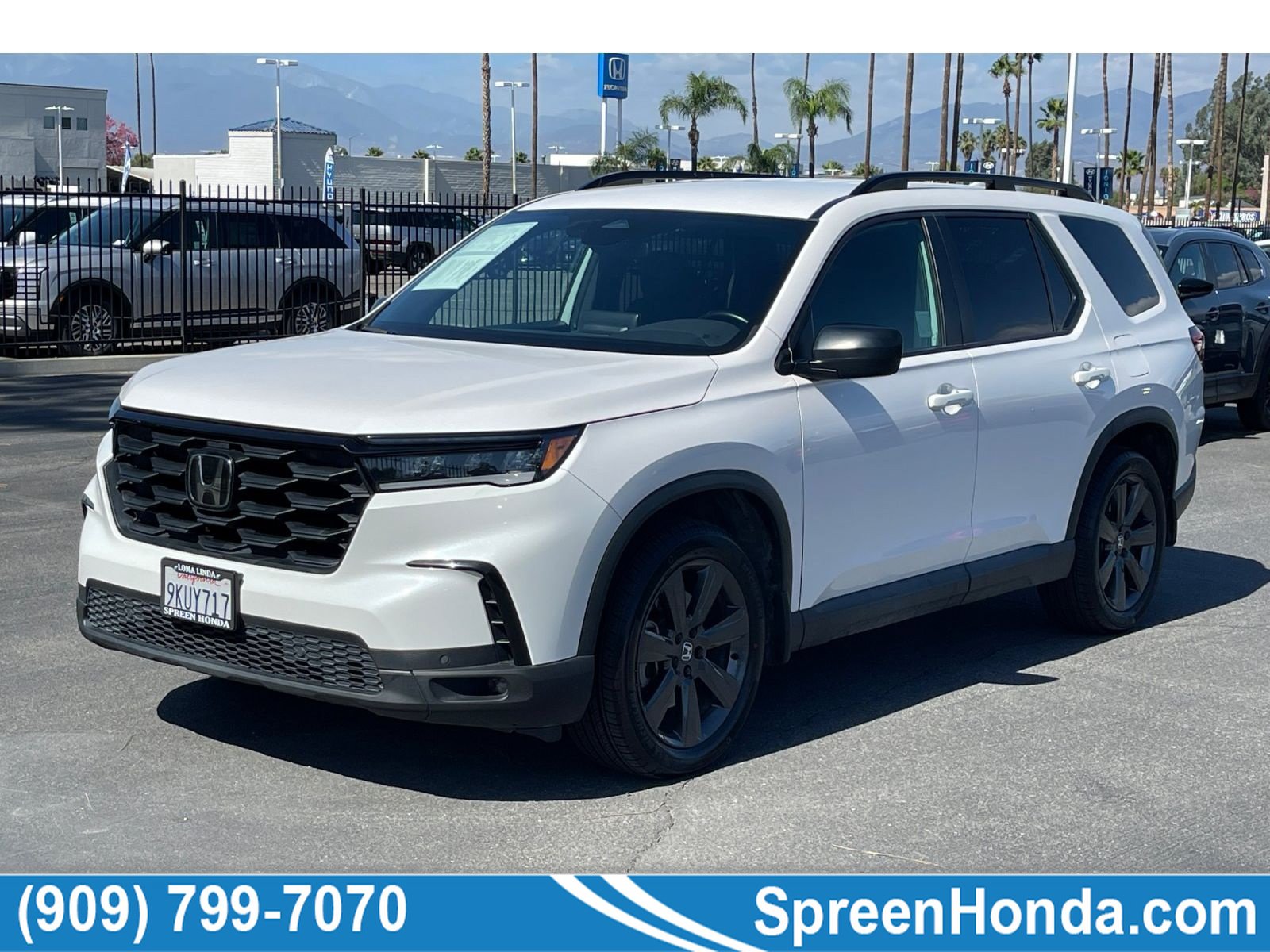 Certified 2024 Honda Pilot Sport image 1