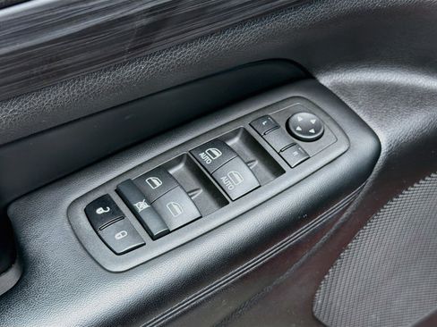 Used 2022 Jeep Grand Cherokee Laredo X RWD image 23