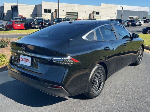 New 2026 Nissan Sentra SV w/ SV Convenience Package FWD image 6