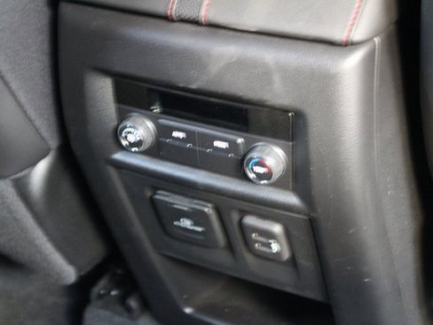 Used 2023 Chevrolet Traverse RS image 10