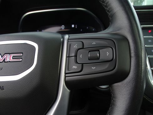 Used 2023 GMC Yukon XL SLT image 24