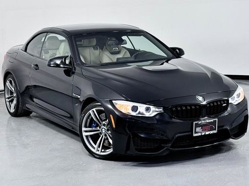Used 2016 BMW M4 Convertible image 18