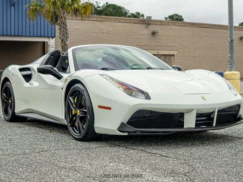 Used 2017 Ferrari 488 Spider RWD image 11