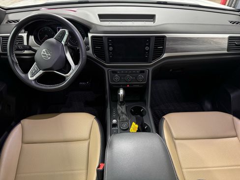 Used 2021 Volkswagen Atlas Cross Sport SE AWD/4WD image 14