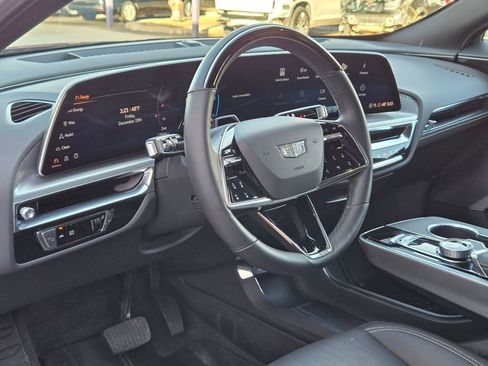 Certified 2025 Cadillac Lyriq Luxury w/ LPO, Floor Liner Package image 10