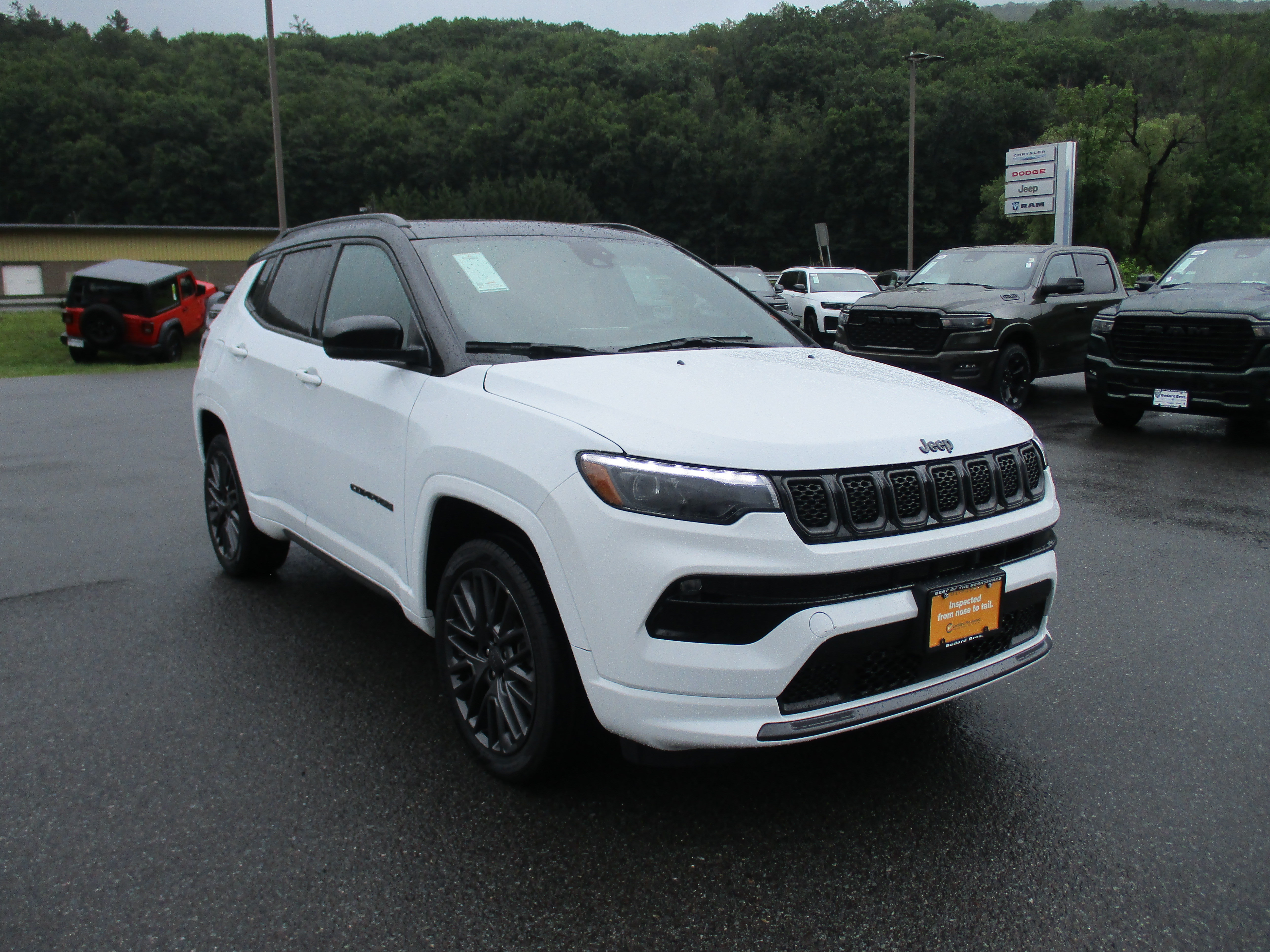 Certified 2023 Jeep Compass High Altitude AWD/4WD image 3