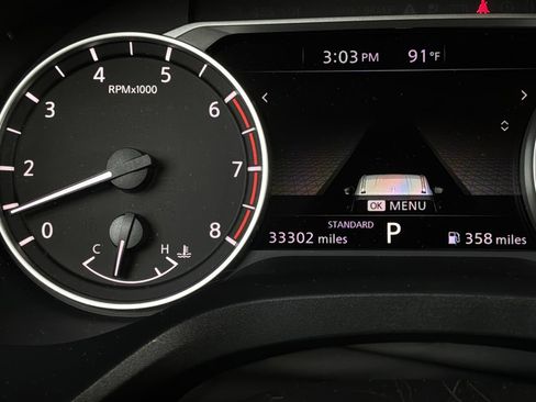 Used 2025 Nissan Rogue SV FWD image 38
