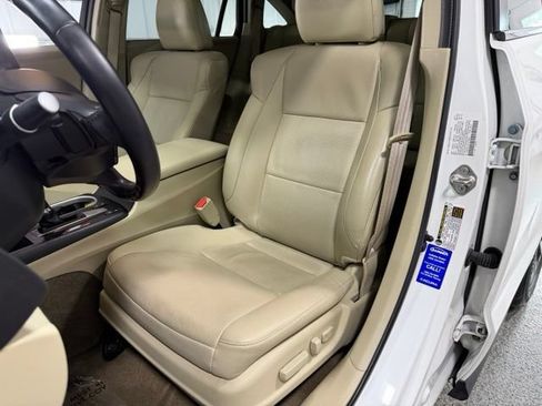 Used 2017 Acura RDX AWD w/ Advance Package image 23