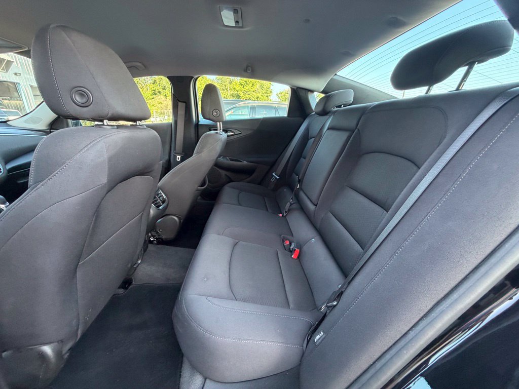 Used 2023 Chevrolet Malibu LT FWD image 16