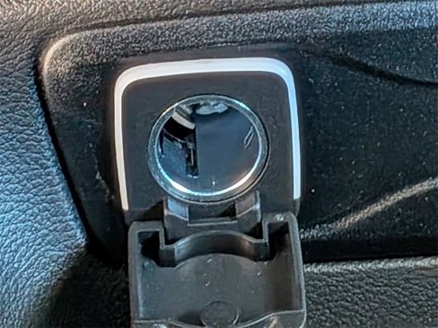 New 2026 Chrysler Pacifica Select image 23