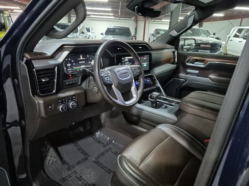 Certified 2023 GMC Sierra 1500 Denali image 11