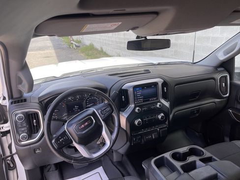 Used 2021 GMC Sierra 3500 SLE w/ Remote Start Package AWD/4WD image 16