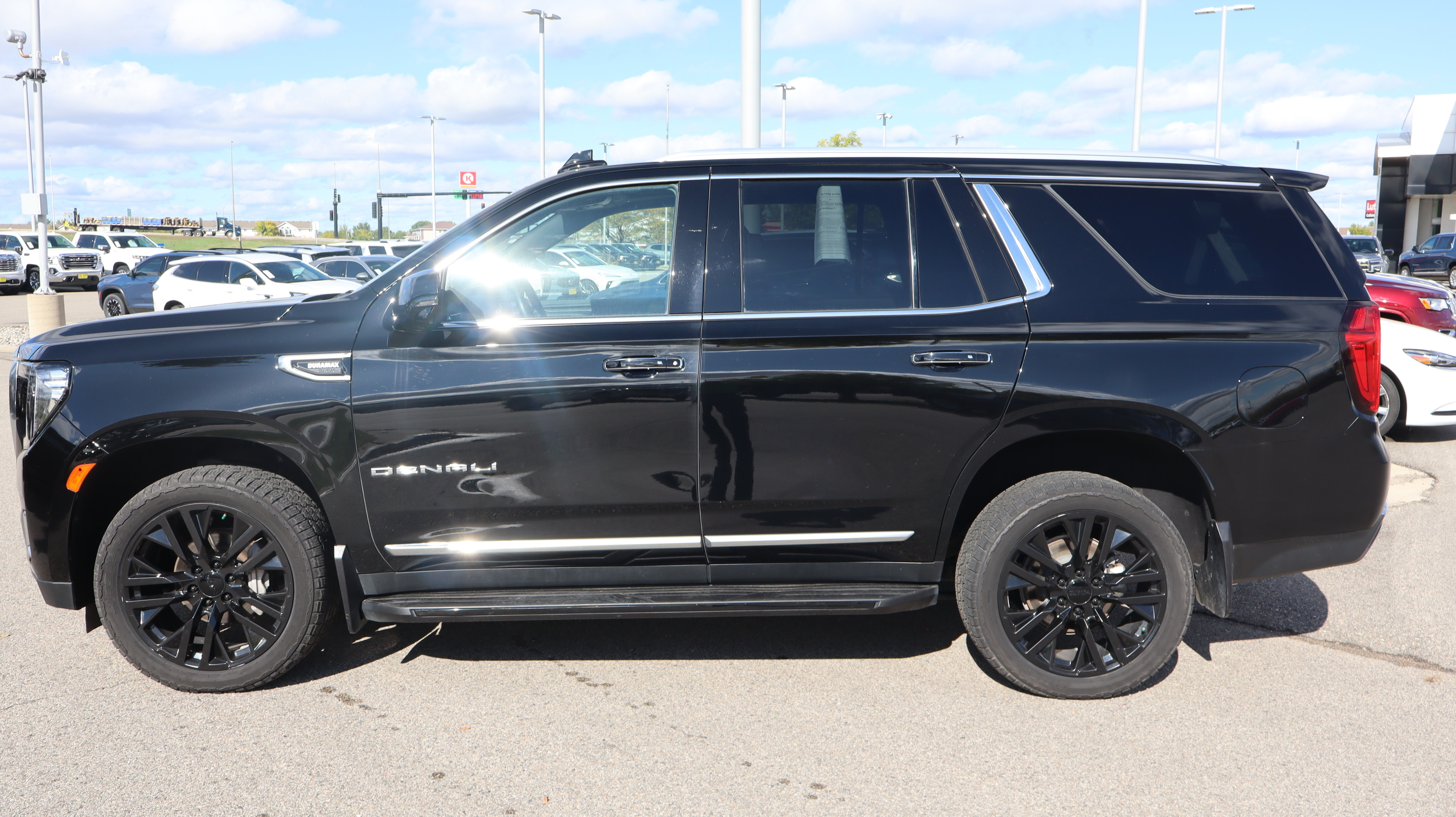 Certified 2023 GMC Yukon Denali w/ Max Trailering Package AWD/4WD image 4