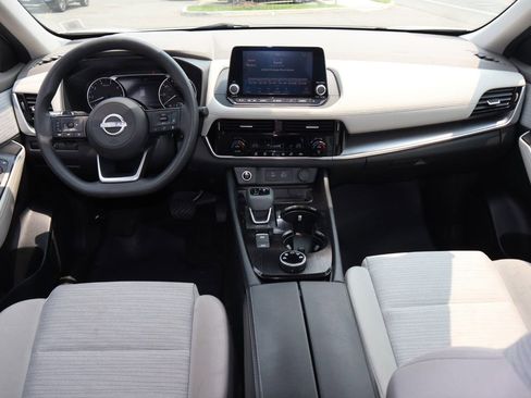 Certified 2022 Nissan Rogue SV AWD/4WD image 17