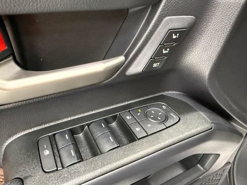 Used 2026 Toyota 4Runner Limited AWD/4WD image 28