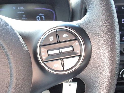 Used 2023 Kia Soul LX w/ Option Group 015 FWD image 17